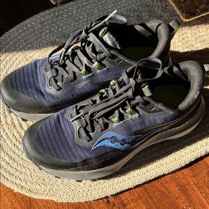 Saucony Peregrine 13 trail runners size 8 great condition